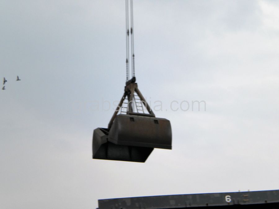 wire rope clamshell grab